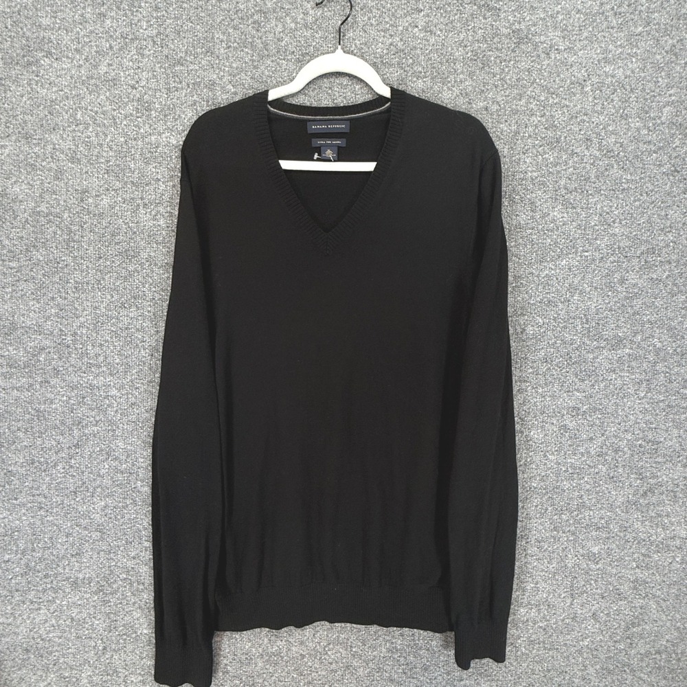 Banana Republic Sweater Mens XL Black Merino Wool Vneck Classic Pullover Knit